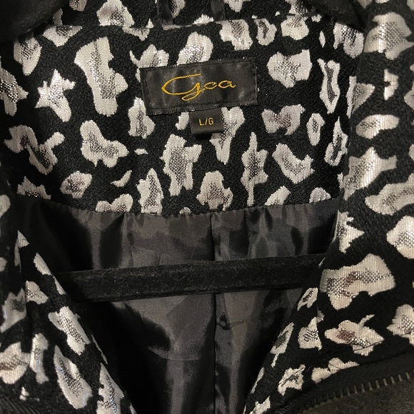 Ladies fall coat size large - Picture 4 of 8